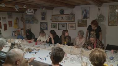 Wyjątkowe bombki powstają w Helu